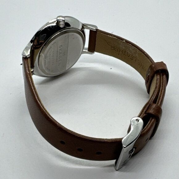 Skagen SKW2299 Women\'s Brown Leather Strap Analog Dial Quartz Wrist Watch AEA269
